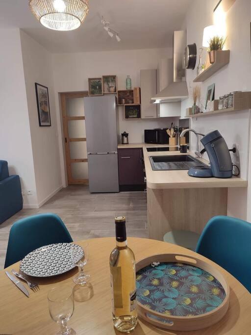 Appartement Cosy Au Pied Des Halles,Le Rossini Нарбонн Екстер'єр фото